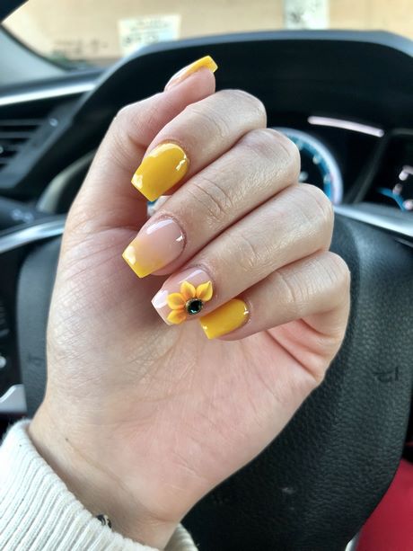 sunflower-design-on-nails-99_3 Floarea-soarelui pe unghii