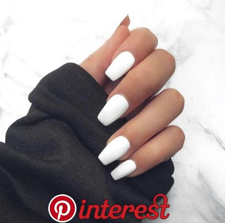 white-acrylic-nails-with-design-98_10 Unghii acrilice albe cu design