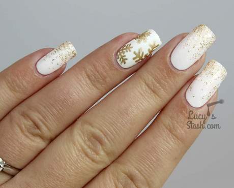 white-and-gold-christmas-nails-44_6 Unghii de Crăciun alb și auriu