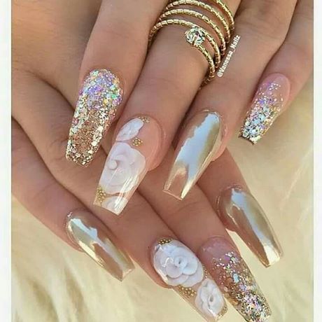white-and-gold-nails-pinterest-67_18 Unghii albe și aurii pinterest