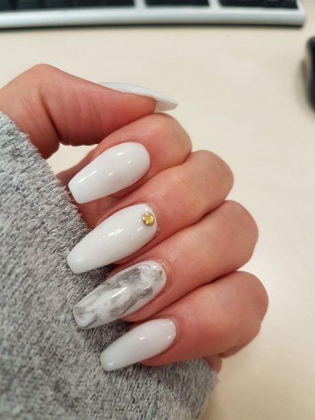 white-and-marble-nails-94_5 Cuie albe și de marmură