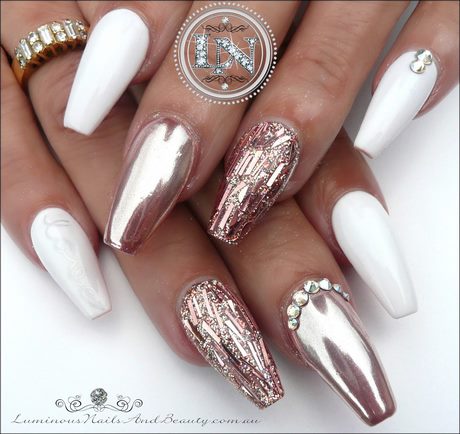 white-and-rose-gold-nail-designs-35_5 Modele de unghii de aur alb și trandafir