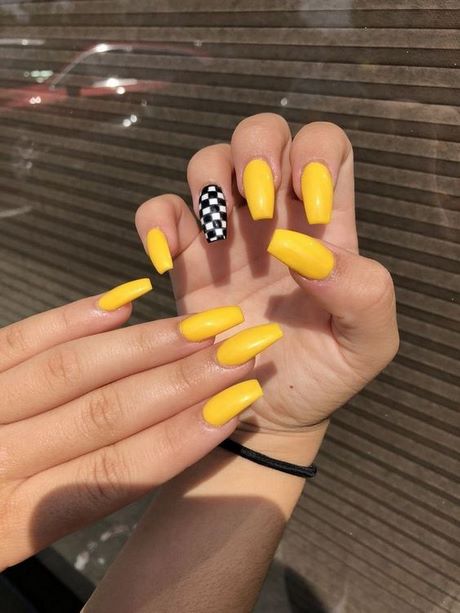 yellow-nail-art-designs-46_3 Modele de unghii galbene