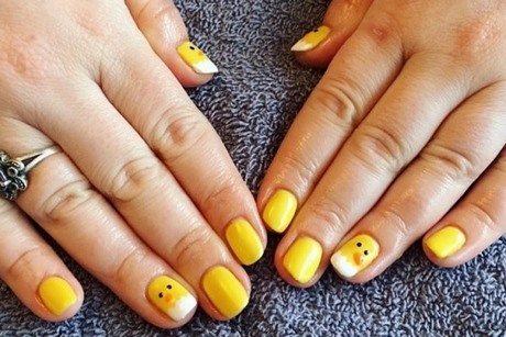 yellow-nail-art-ideas-25_14 Idei de unghii galbene