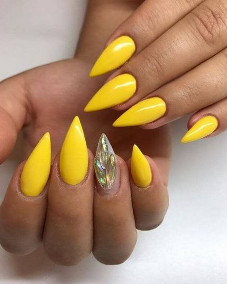 yellow-nail-art-ideas-25_16 Idei de unghii galbene