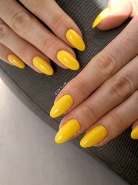 yellow-nail-color-ideas-79_3 Idei de culoare galbenă a unghiilor
