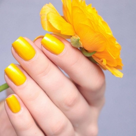 yellow-nail-color-ideas-79_6 Idei de culoare galbenă a unghiilor
