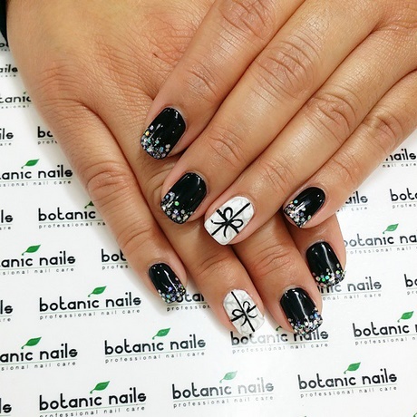 black-christmas-nail-art-36_13 Negru de Crăciun nail art