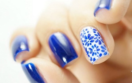 blue-flower-nails-03_10 Unghii de flori albastre