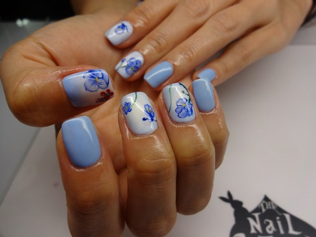 blue-flower-nails-03_11 Unghii de flori albastre