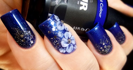 blue-flower-nails-03_17 Unghii de flori albastre