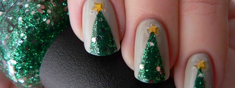christmas-tree-on-nails-99_9 Pom de Crăciun pe unghii