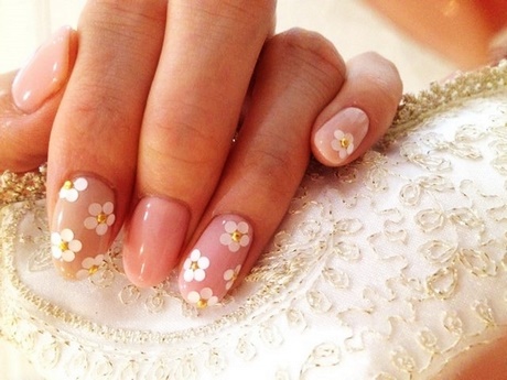 cute-easy-flower-nail-designs-53_8 Modele drăguțe de unghii cu flori ușoare