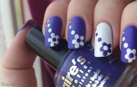 easy-flower-designs-for-nails-54_4 Modele ușoare de flori pentru unghii