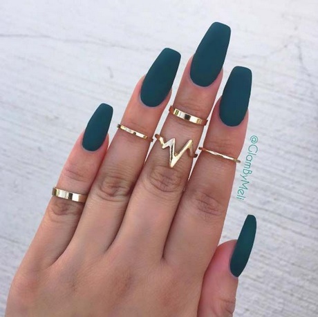 easy-nail-art-designs-for-long-nails-19_18 Design ușor de unghii pentru unghii lungi