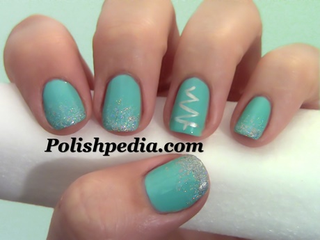 easy-nail-designs-christmas-88_15 Ușor de unghii modele de Crăciun