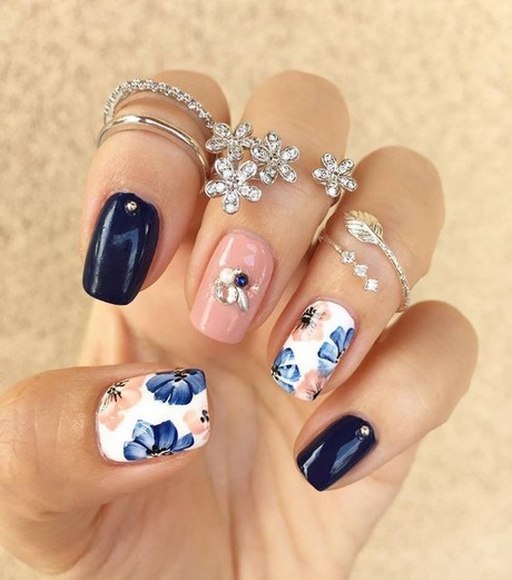 floral-nail-art-59_8 Arta unghiilor florale