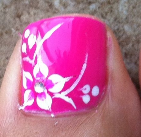 flower-design-on-toenails-03_12 Design de flori pe unghiile de la picioare