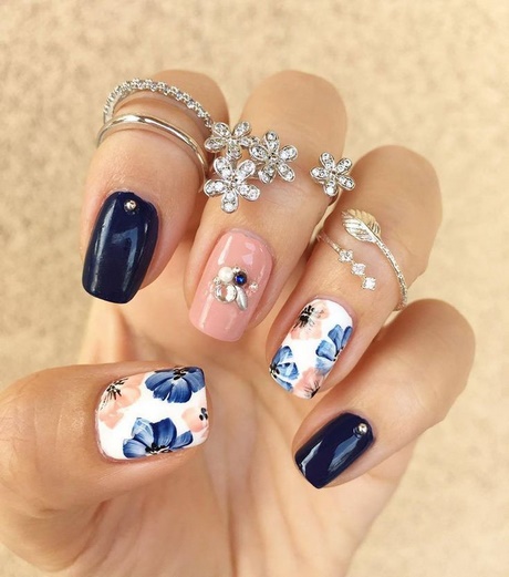 flower-nail-ideas-70_17 Idei de unghii de flori