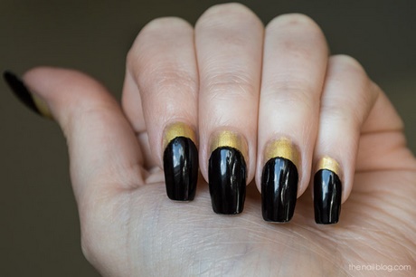 gold-and-black-french-manicure-03_7 Manichiura franceză de aur și negru