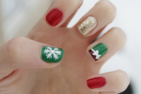 green-christmas-nail-designs-24_17 Modele verzi de unghii de Crăciun