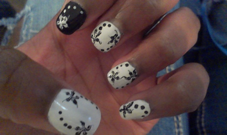 Nail Art flori scobitoare