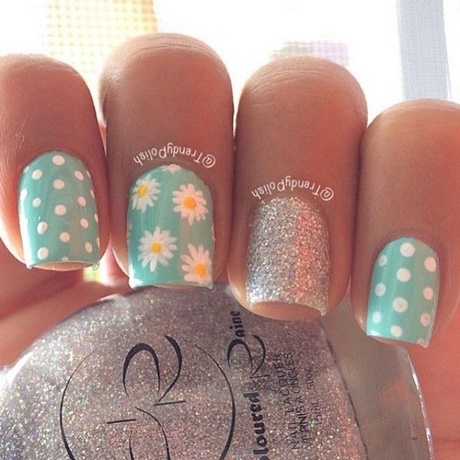 nails-with-flower-design-48_8 Cuie cu design de flori