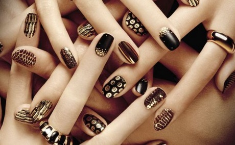 new-beautiful-nail-art-design-27_18 Noul design frumos de unghii