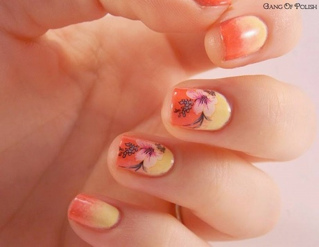 orange-flower-nail-art-64_10 Arta unghiilor cu flori portocalii