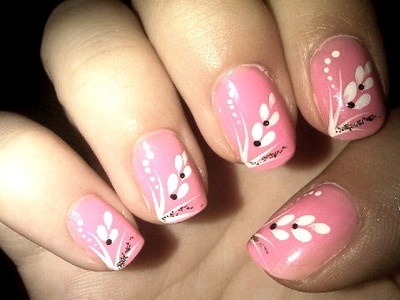 pink-flower-nail-designs-62 Modele de unghii cu flori roz