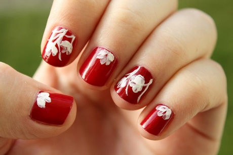 red-flower-nails-71_7 Unghii de flori roșii