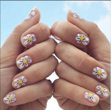 simple-nail-art-flower-designs-63_10 Modele simple de flori de unghii