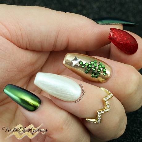 sparkly-christmas-nail-designs-37_8 Sparkly modele de unghii de Crăciun