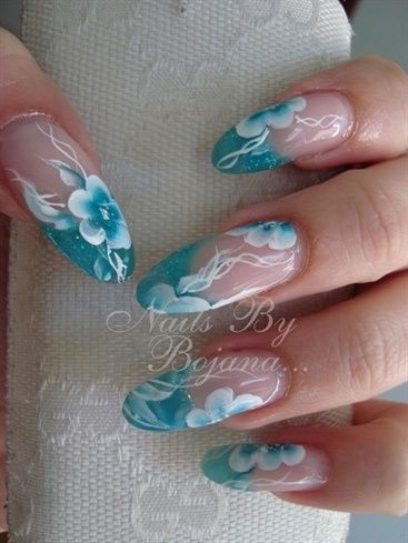 tropical-flower-nail-designs-45_16 Modele de unghii cu flori tropicale