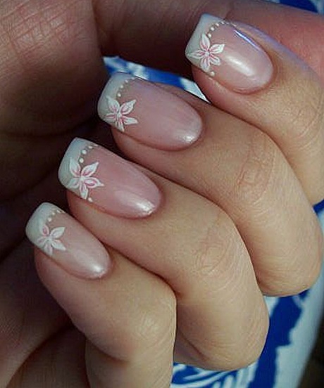 white-floral-nail-art-04_13 Arta albă de unghii florale