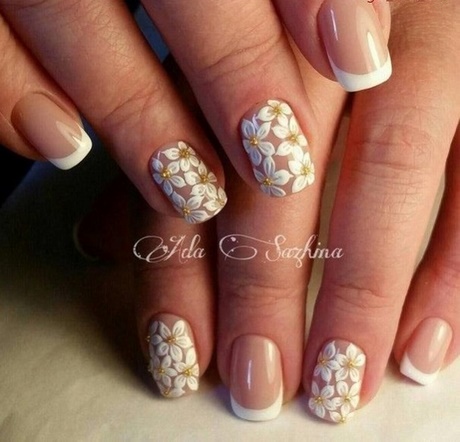 white-floral-nail-art-04_17 Arta albă de unghii florale