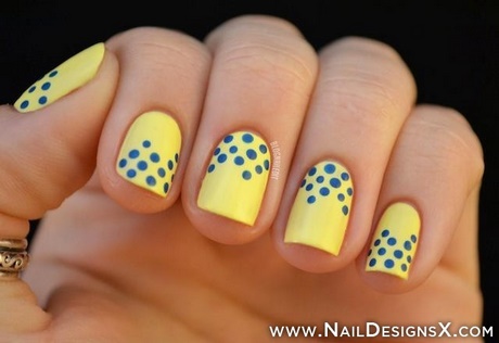 yellow-nail-polish-designs-90_19 Modele de lacuri de unghii galbene
