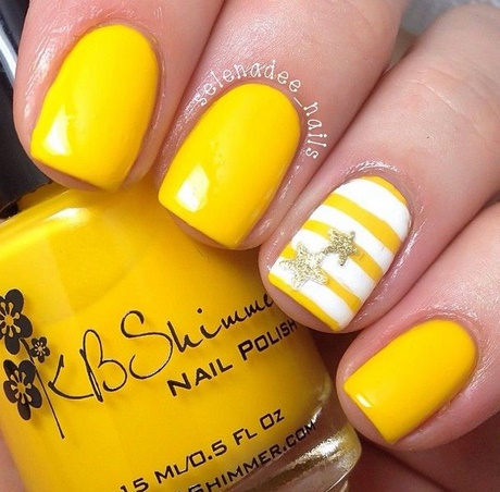 yellow-nail-polish-designs-90_5 Modele de lacuri de unghii galbene