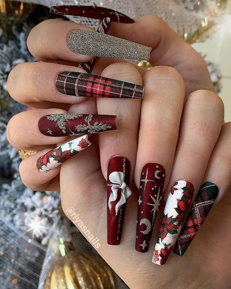 christmas-acrylic-nail-designs-2023-29_4 Modele de unghii acrilice de Crăciun 2023