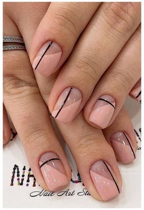 nail-designs-2023-for-short-nails-24_17 Modele de unghii 2023 pentru unghii scurte