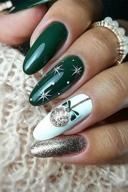 xmas-nail-designs-2023-55_18 Modele de unghii de Crăciun 2023