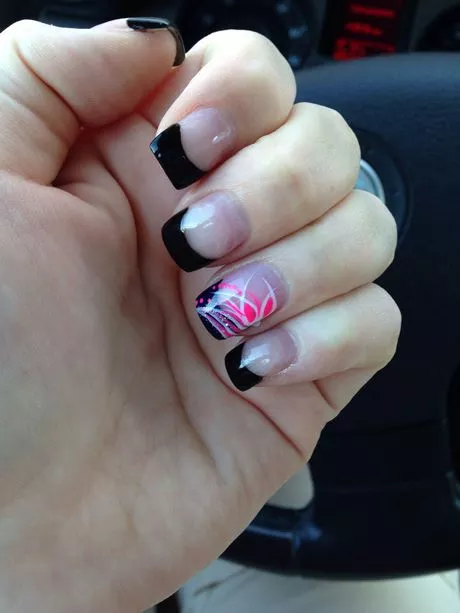 black-and-pink-french-tip-nails-49_2-7 Unghii cu vârf francez negru și roz