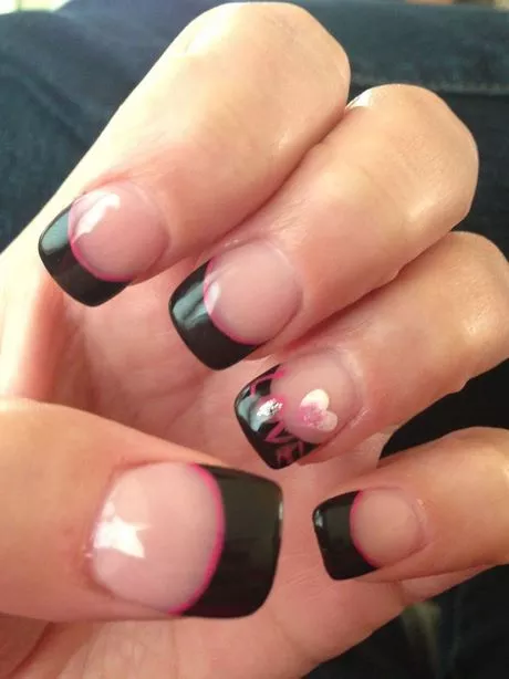 black-and-pink-french-tip-nails-49_3-9 Unghii cu vârf francez negru și roz