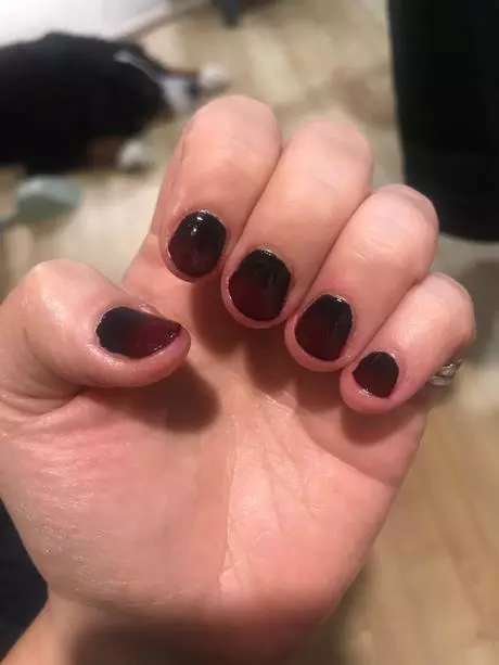 black-and-pink-short-nails-49_4-13 Unghii scurte negre și roz