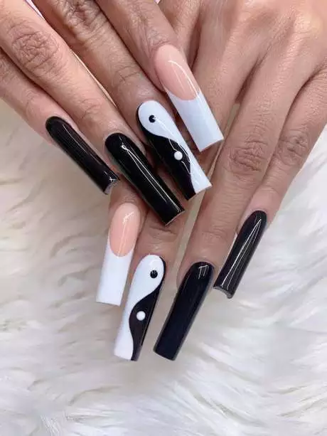 black-and-white-long-nail-designs-03_9-18 Modele de unghii lungi Alb-negru