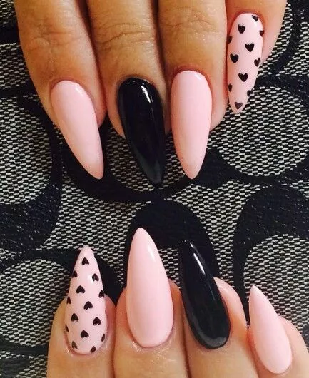 black-nails-with-pink-hearts-15_16-9 Unghii negre cu inimi roz
