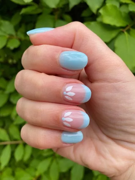 blue-flower-nail-designs-83_7-17 Modele de unghii cu flori albastre