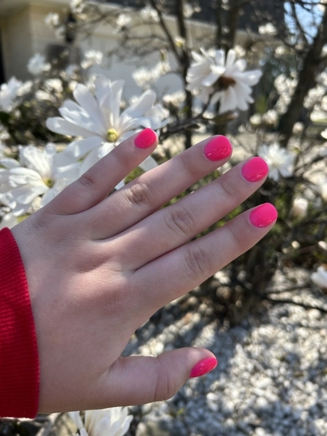 bright-pink-short-nails-41-1 Unghii scurte roz roz