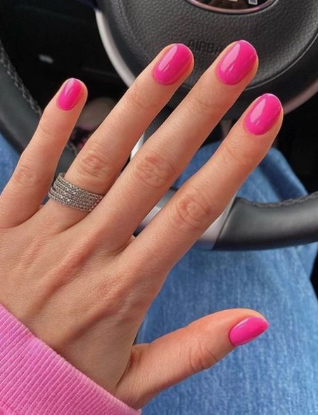 bright-pink-short-nails-41_2-11 Unghii scurte roz roz