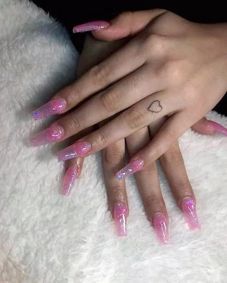 clear-pink-nail-designs-37_6-12 Modele clare de unghii roz
